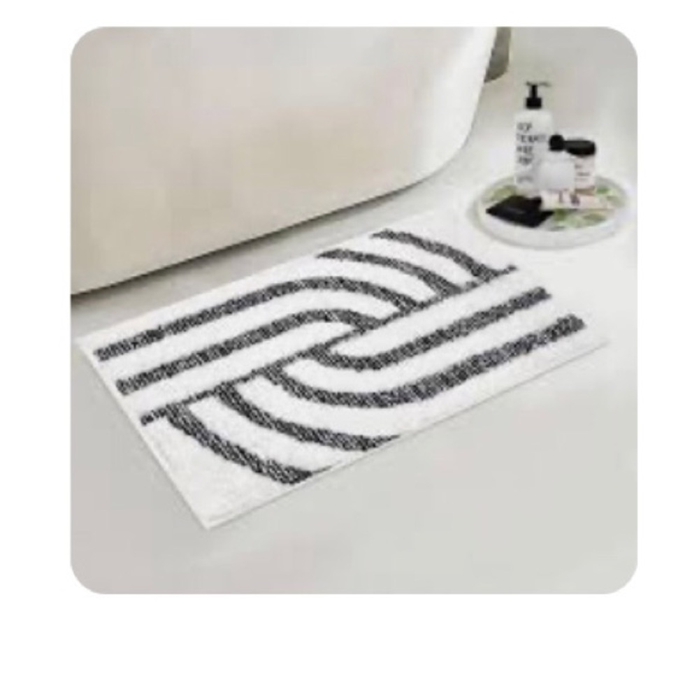 Freshmint Boho Tufted Bath Mat 24 x 17